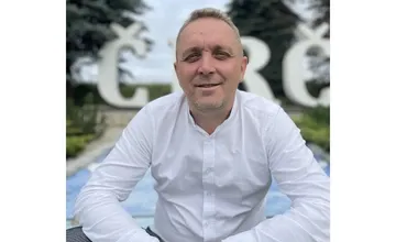 Na starostu Čirča Michala Didika si opäť posvietili policajti. Pre tentokrát šoféroval bez vodičského oprávnenia