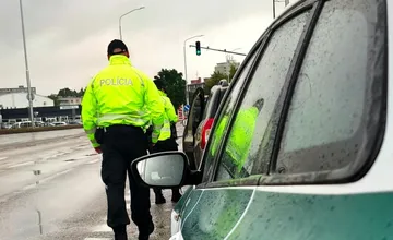 Rekordman na D1. Prešovčan jazdil bez diaľničnej známky, bez vodičského preukazu a pod vplyvom návykových látok