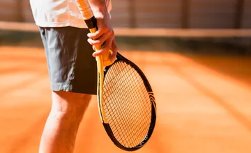 Bizarný spor v Prešove rozvíril vášne. Na kurtoch na Dvojke niekto pri hre džentlmenov hlasno vzdychá aj nadáva