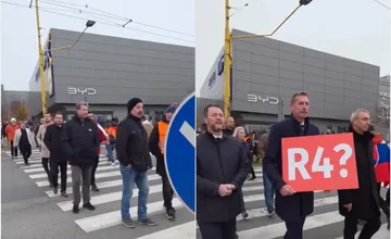 VIDEO: Stredajší protest v Prešove okolo výstavby rýchlostnej R4 zablokoval dopravu, jej budovanie má meškať