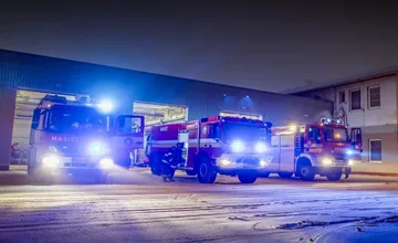 Záchranári aj hasiči mali počas Štedrého dňa veľa práce, najviac výjazdov bolo na východe Slovenska
