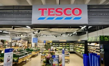 Známy reťazec sťahuje z predaja obľúbené výrobky. Problém hlásia pri bryndzi a oleji, okamžite ich vráťte 