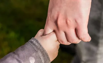 Rodičia v Bardejove zanedbávali svoju dcéru. Vymeškala 268 vyučovacích hodín, dochádzka sa nezmenila ani po upozornení