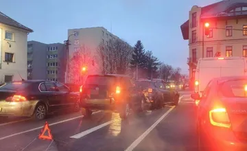 Štvrtkové ráno poznačilo niekoľko nehôd v Prešove a Poprade. Kde všade sa zdržíte v rannej špičke?