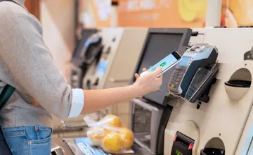 Supermarkety vidia v samoobslužných pokladniach budúcnosť, pomoci pracovníkov by malo odzvoniť, čo všetko idú zmeniť?