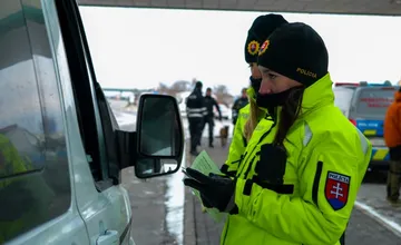 Senior v Poprade skončil po zrážke na priechode vážne zranený, mladík pri Vranove zas šoféroval pod vplyvom amfetamínu