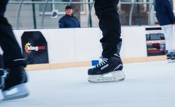 Ľadová plocha pri CVČ v Poprade sa definitívne zatvára. Prudké oteplenie urobilo korčuliarom škrt cez rozpočet