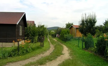 Záhradkarská sezóna sa rozbieha v plnom prúde a nelenia ani zlodeji. V Levoči vykradli viacero chatiek