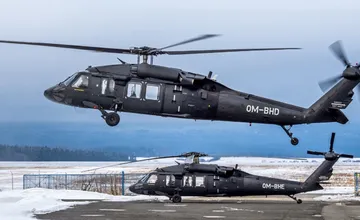 FOTO: Niekoľko týždňov lietali nad hlavami Popradčanov Black Hawky. Posádky zvládli vyše 300 vzletov a pristátí