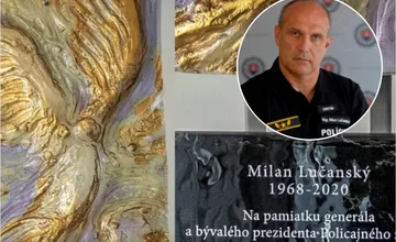 FOTO: Pamätník popradského rodáka Lučanského vyvolal rozruch, Mikulec kritizuje Padlého anjela aj chybný dátum narodenia