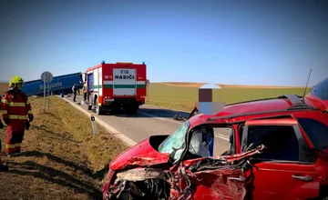 Vážna nehoda kamióna uzavrela Michaľanskú huru. Z miesta hlásili až trojhodinové zdržanie!