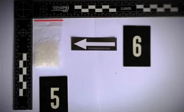 FOTO: Drogová akcia pod Tatrami. Polícia zadržala dvoch mužov, našli pervitín aj marihuanu