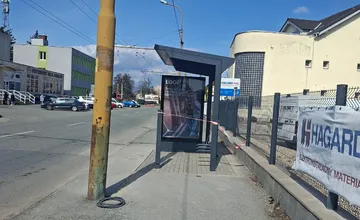 V Prešove prebieha veľká výmena zastávok. Pozorná obyvateľka si všimla malý detail, ako sa k nej dostanú vozičkári?