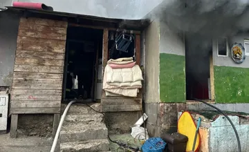 FOTO: Po požiari v Bardejove bola vyhlásená mimoriadna situácia. Bez strechy nad hlavou ostalo vyše 30 ľudí