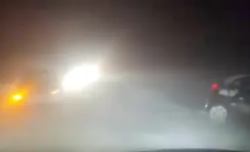 VIDEO: Situácia na ceste cez Maguru je kritická, polícia vyzýva vodičov, aby sa danému úseku vyhli