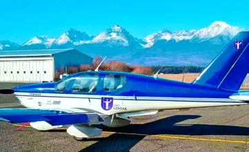 FOTO: Vedenie podtatranskej obce Lendak si vystrelilo z ľudí. Oznámil úplne nové obecné lietadlo, internet sa baví