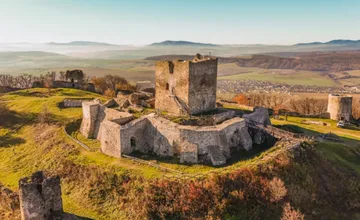 Šarišský hradný vrch sprevádza spor o ťažbu dreva, v rezervácii chcú znížiť ochranu. Ochranári bijú na poplach