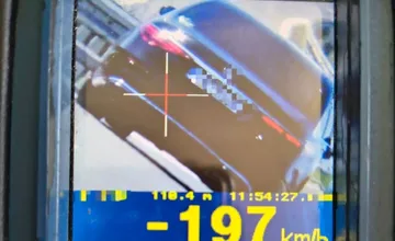 Na D1 pri Poprade klepla polícia po prstoch ďalšiemu pretekárovi. 28-ročný vodič prekročil rýchlosť o 67 km/h