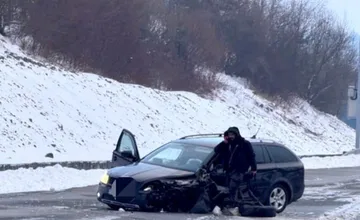 Polícia hľadá svedkov nehody, ku ktorej došlo na D1 v smere do Prešova. Vodič na zábere z miesta odišiel