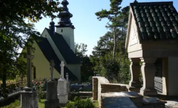 Príbuzní na Spiši zažili mrazivé chvíle, z hrobu počuli klopanie aj búchanie. Policajti podľa svedka dokonca utekali