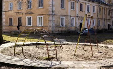 Obyvatelia vnútrobloku v Starej Ľubovni sú v šoku. Obľúbené miesto ostalo zo dňa na deň oplotené