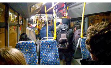 Dvaja bitkári z autobusu ostávajú stále vo väzbe