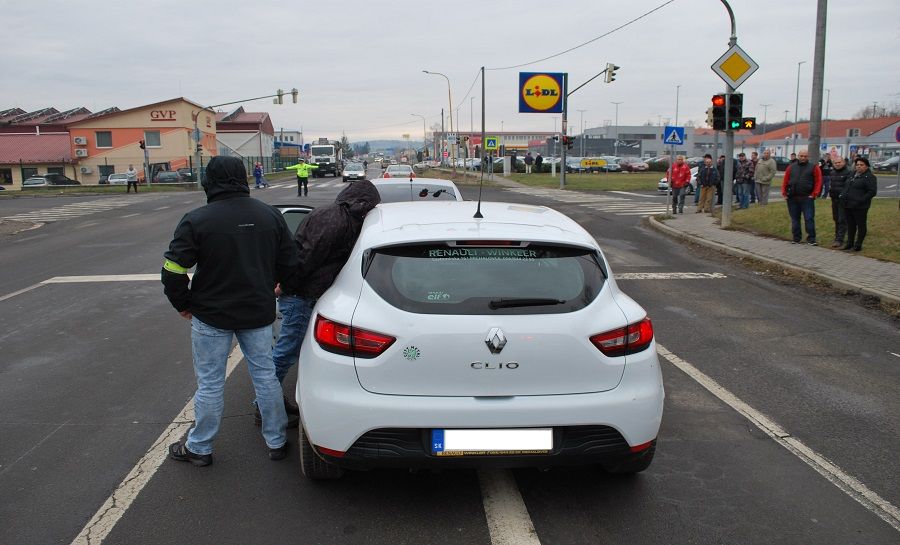 Drogová razia v Humenom, foto 1