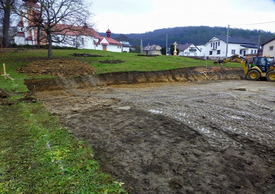 Odstavná plocha medzi ulicami Lesná a Lipová v Humennom, foto 4