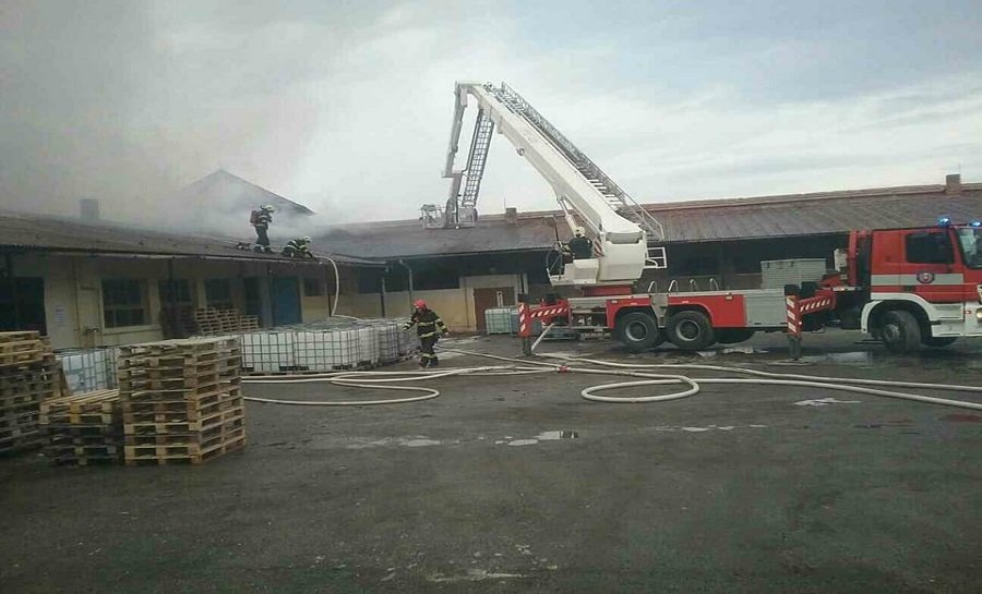 Požiar v areáli kaštieľa v Nižnej Šebastovej, foto 1