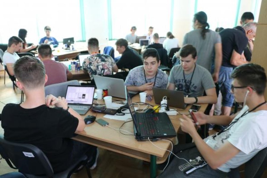 FOTOGALÉRIA: 1. Šarišský hackathon v Prešove, foto 1