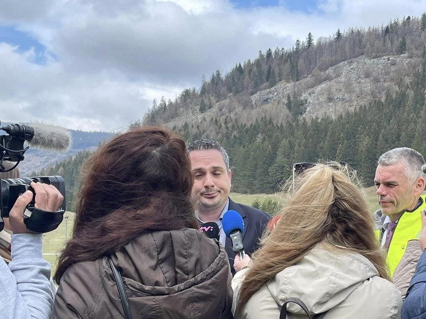 FOTO: Rekonštrukcia cesty prvej triedy I/66 Popová - Hranovnica v obci Vernár , foto 2