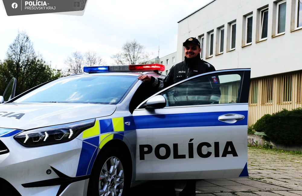FOTO: Prešovskí policajti dostali deväť nových áut, foto 1