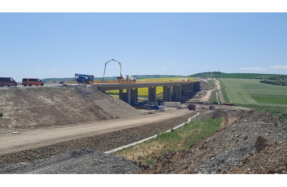 FOTO: Takto pokračuje prvá etapa R4 Severného obchvatu Prešova - Máj 2023, foto 14