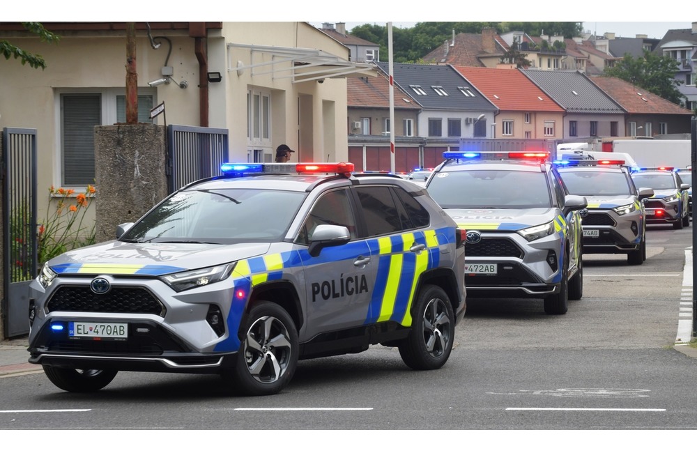 FOTO: Veľká modernizácia vozového parku Policajného zboru pokračuje, foto 5