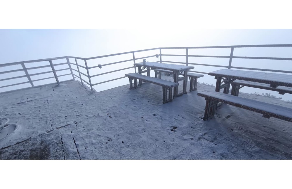 FOTO: Počasie na Lomnickom štíte poriadne prekvapilo, foto 3