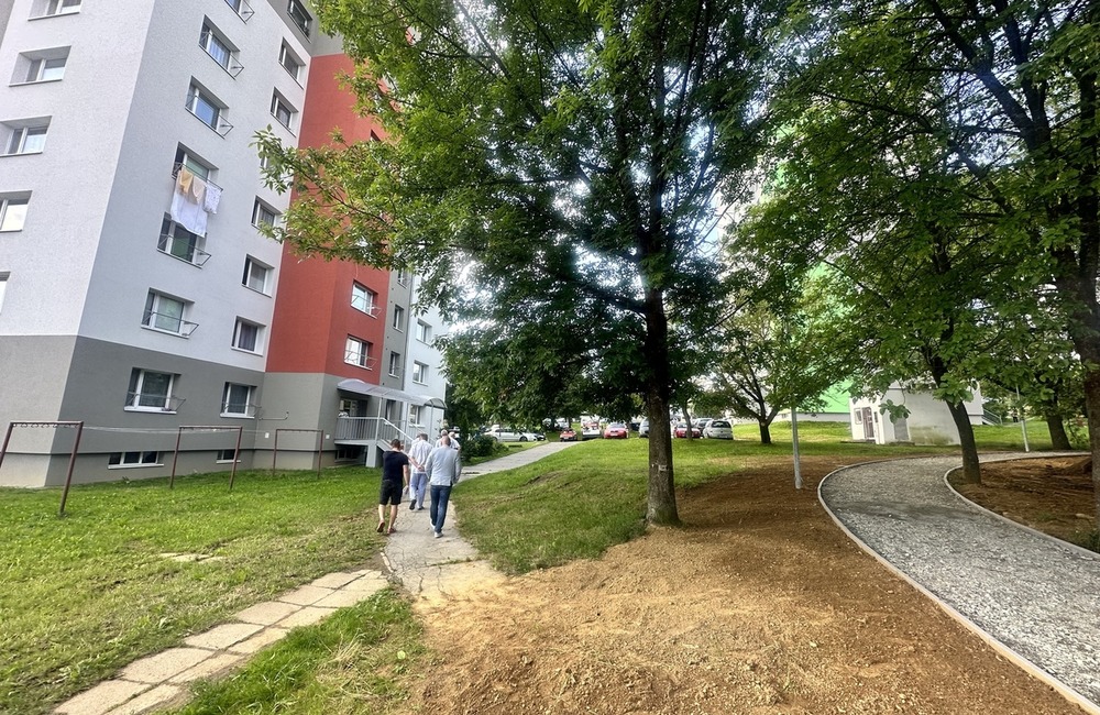 FOTO: Stavenisko revitalizácie sídliska Družba v Bardejove bolo prevzané, foto 3