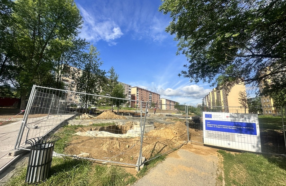 FOTO: Stavenisko revitalizácie sídliska Družba v Bardejove bolo prevzané, foto 10
