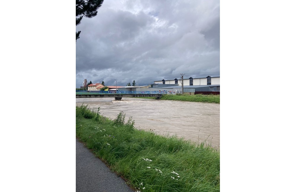 FOTO: Mesto Kežmarok vyhlásilo 3. stupeň výstrah pred dažďom , foto 1