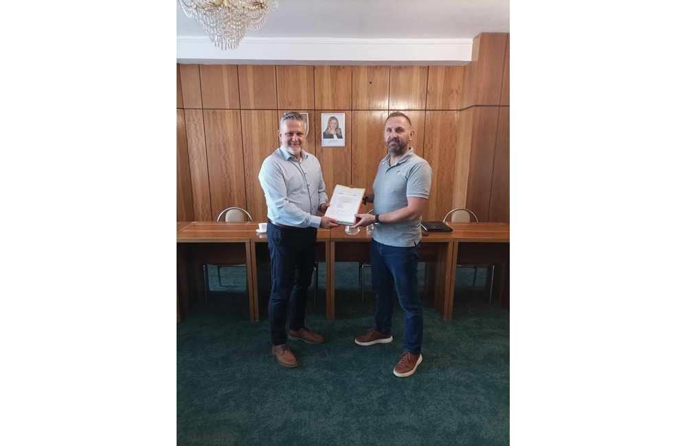 FOTO: V Snine sa začala výstavba oporného múru na Ulici SNP. Stavenisko už odovzdali zhotoviteľovi, foto 5