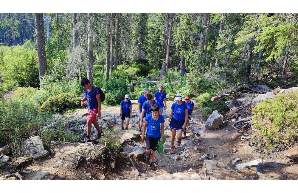 FOTO: Tento rok bolo na chodníku k vodopádu Skok menej odpadu, foto 2