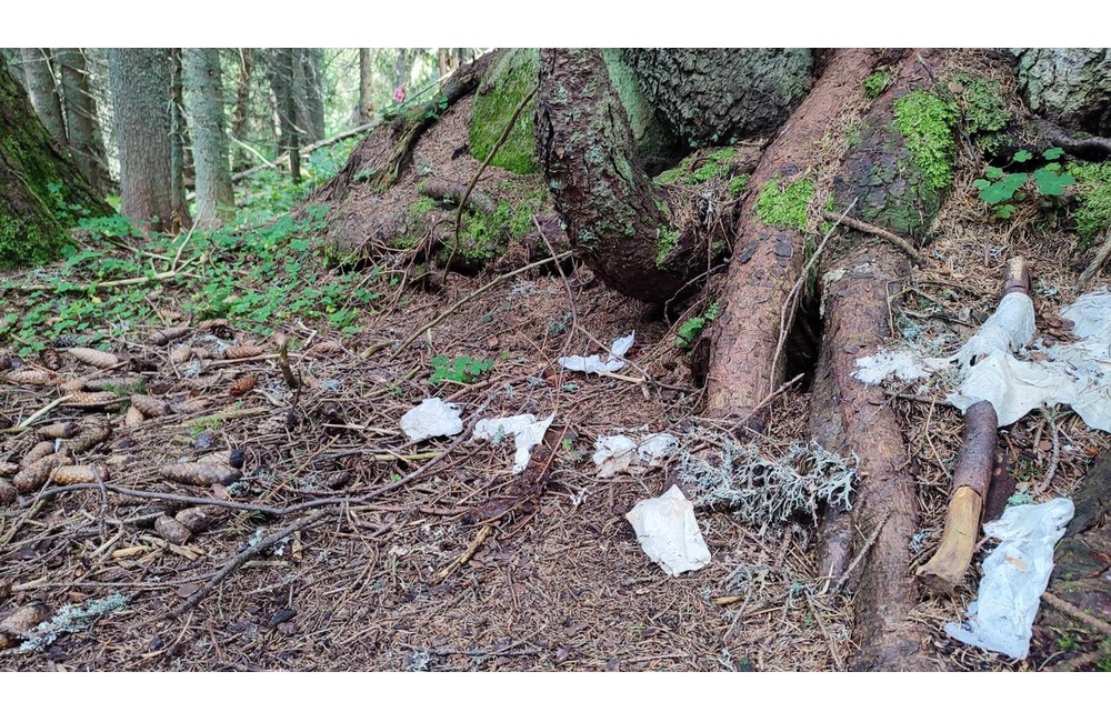 FOTO: Tento rok bolo na chodníku k vodopádu Skok menej odpadu, foto 9