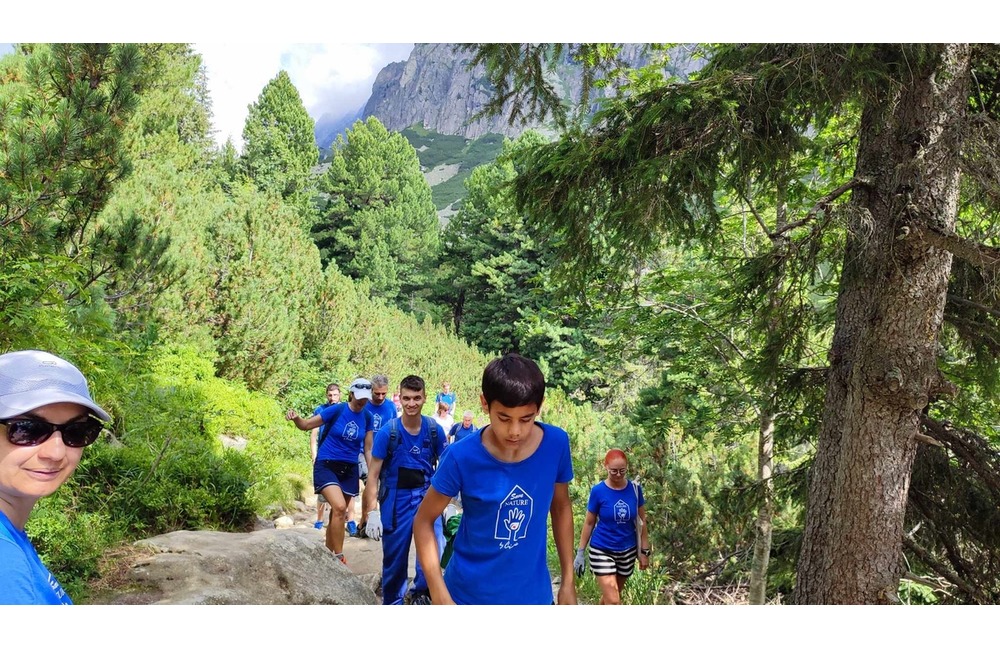 FOTO: Tento rok bolo na chodníku k vodopádu Skok menej odpadu, foto 10