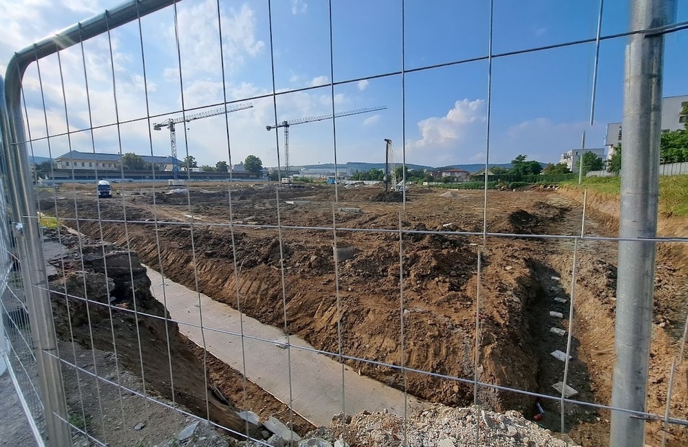 FOTO: Augustový pokrok vo výstavbe Futbal Tatran Arény, foto 13