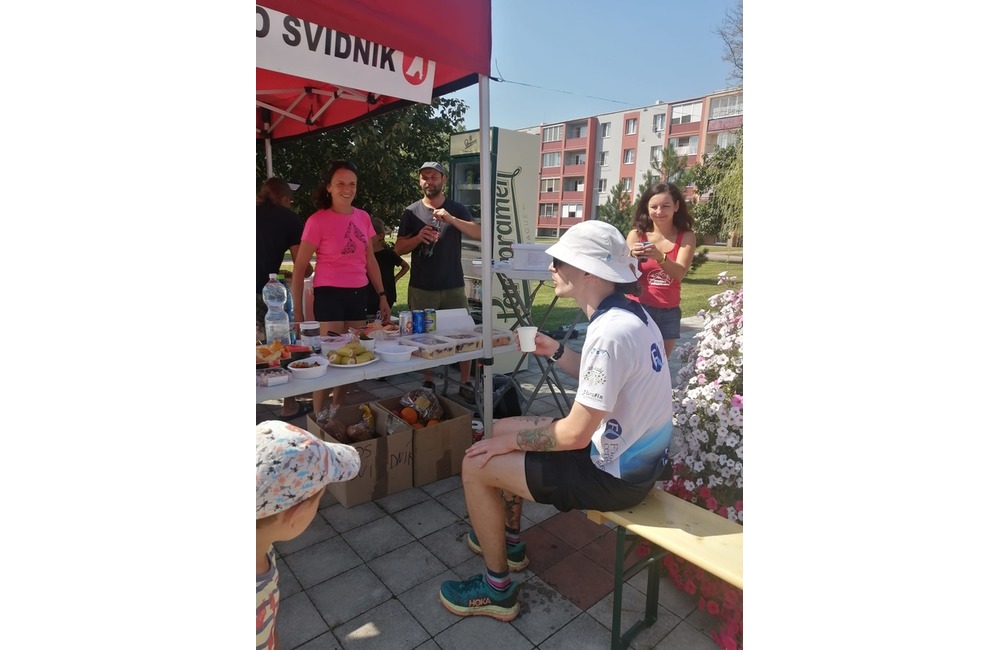 FOTO:  Občerstvenie vo Svidníku počas Rusínskeho ultra behu, foto 3