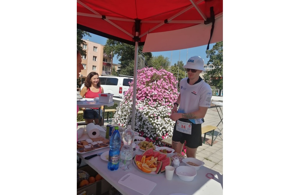 FOTO:  Občerstvenie vo Svidníku počas Rusínskeho ultra behu, foto 8
