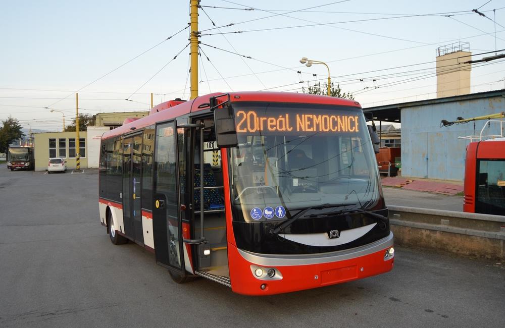 FOTO: Prvé elektrické midibusy sú už v Prešove, čaká sa na dodanie ďalších troch, foto 8