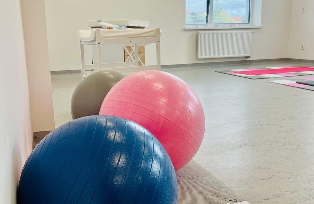 FOTO: Nemocnica v Kežmarku otvorila centrum predpôrodnej prípravy. Rodičky sa naučia viac o pôrode či šestonedelí, foto 4