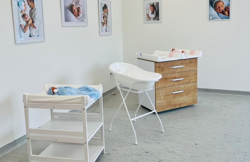 FOTO: Nemocnica v Kežmarku otvorila centrum predpôrodnej prípravy. Rodičky sa naučia viac o pôrode či šestonedelí, foto 5