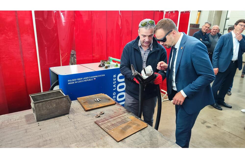 FOTO: V Starej Ľubovni otvorili novú halu spoločnosti LEITECH. Zamestnať tam môžu 100 nových pracovníkov, foto 3