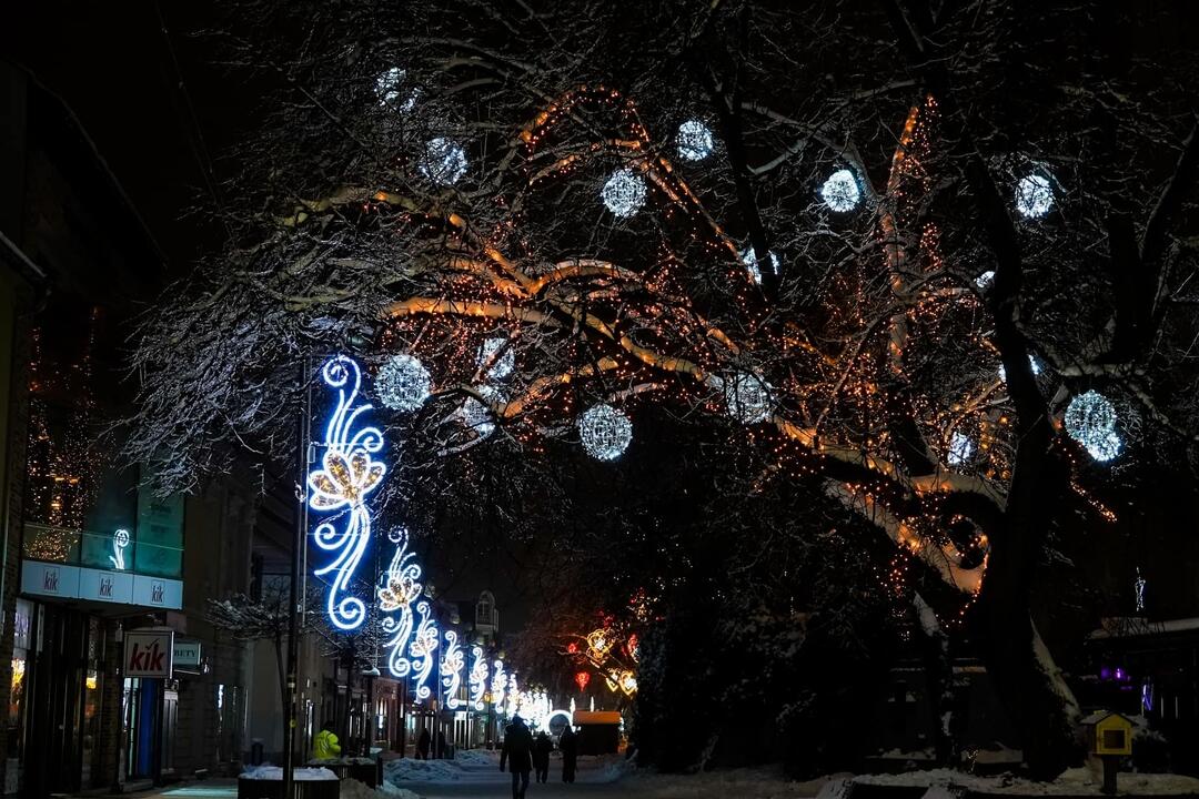 FOTO: Vianočná výzdoba v Poprade teší detí i dospelých, foto 5